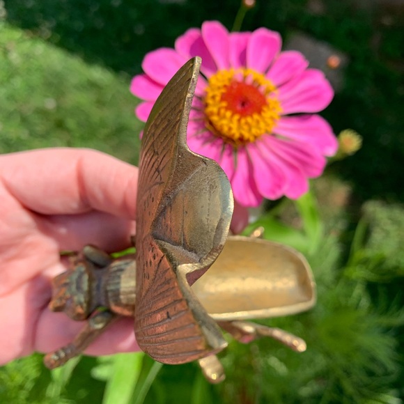 Brass Fly ashtray - Picture 5 of 12